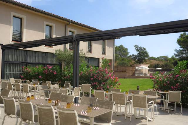 Grand Prix Hôtel &amp; Restaurant Castellet · Hôtel 3 étoiles dans le Var