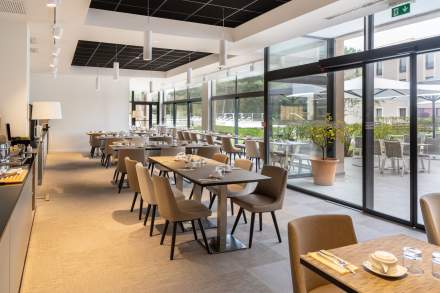 Loggia Squadra Hôtel pour Séminaires dans le Var en Provence - Grand Prix Hôtel &amp; Restaurant au Castellet