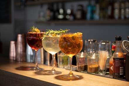 bar