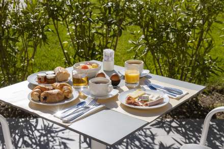 Petit-Déjeuner Castellet, Var